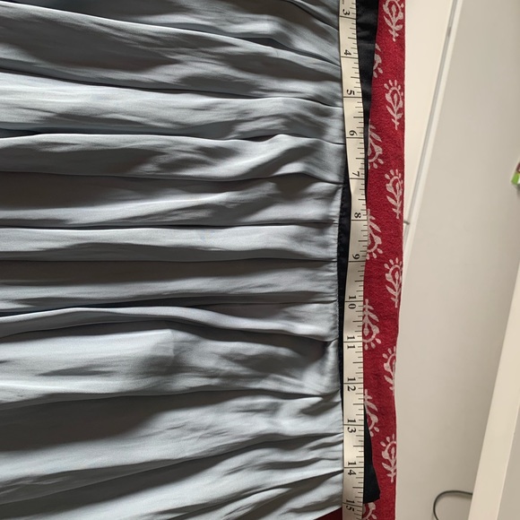 ZARA sky blue midi satin skirt with zip on side and slit in front. - Picture 8 of 8